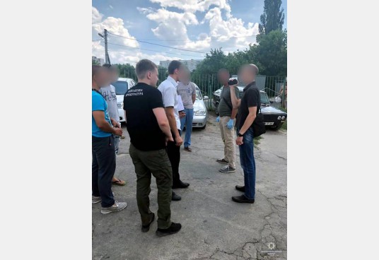 Гранатометы и карабины: в Харькове задержали группировку, торговавшую оружием с Донбасса фото 1